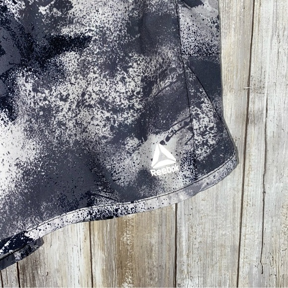 Reebok Fearless Splatter Running Shorts - Picture 3 of 6